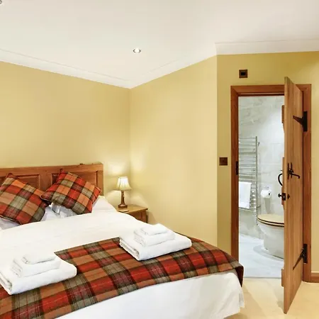 Woodlands Farm 5*